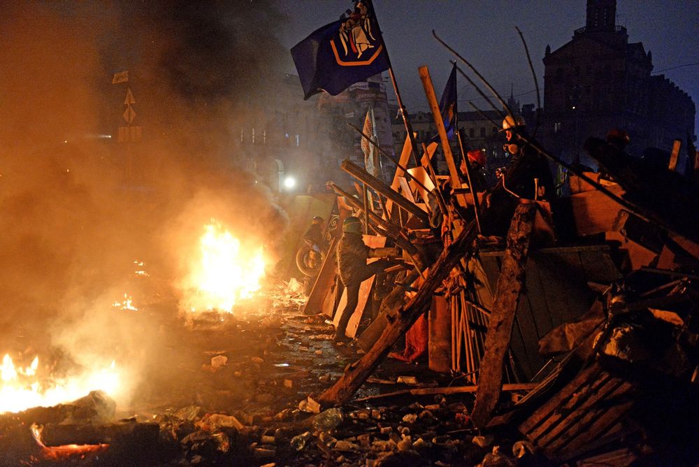 ukraine revolution 2014 in color photographs byalfred yaghobzadeh